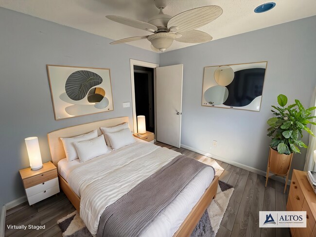 Foto del edificio - Large 5 bed 3 bath house near Cherry Creek Reservoir!