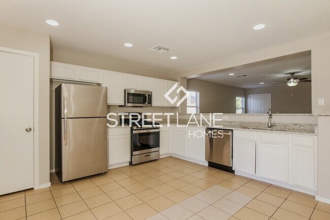Foto del edificio - 12409 W Surrey Ave
