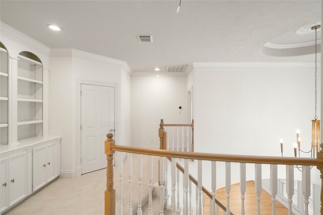 Building Photo - 4746 Post Oak Timber Dr