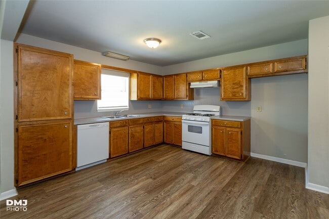 Foto del edificio - 3140 Boyd Ave