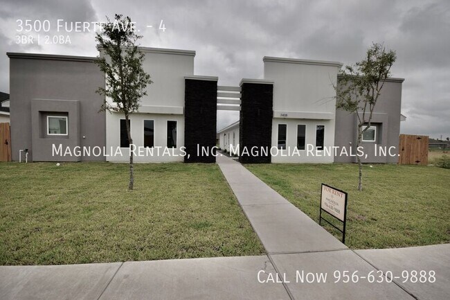 Building Photo - 3500 Fuerte Ave