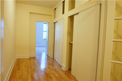 Building Photo - 1487 1st Ave