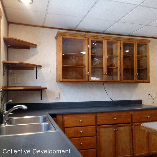 Building Photo - 4 br, 1.5 bath House - 705 Avenue B