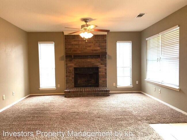 Building Photo - 3701-3714 Heather Ridge Ct