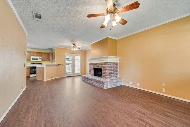 Foto del edificio - 220 High Pointe Ln