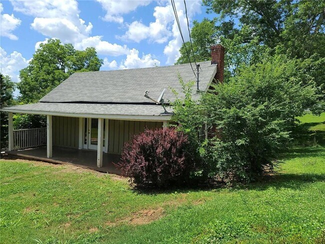 Building Photo - 513 Blue Ridge Ave