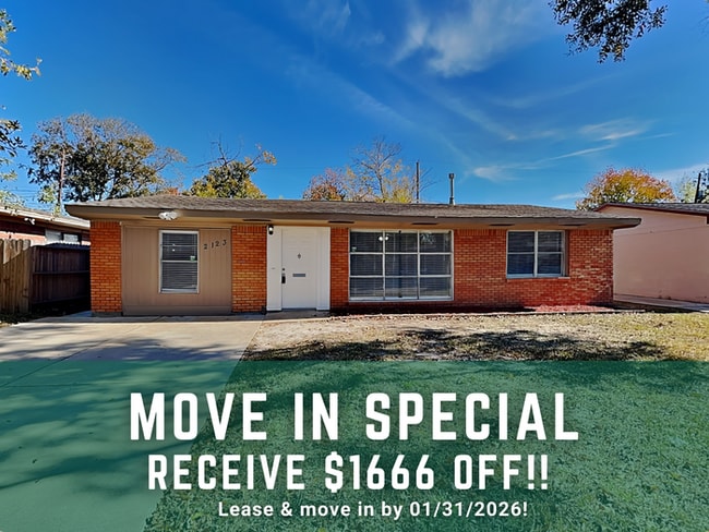 Building Photo - 2123 Raspberry Ln