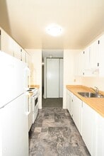 Building Photo - 3030 McGill Crescent