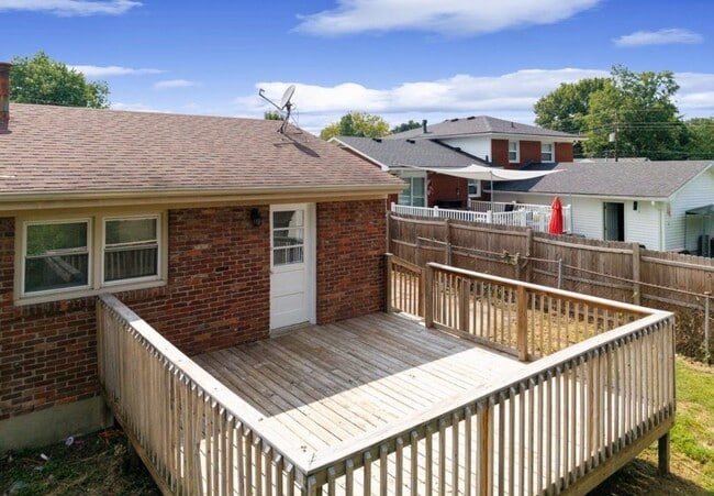 Building Photo - 1207 McBroom Ct