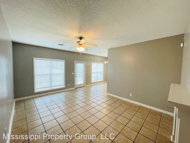 Building Photo - 3 br, 2 bath House - 213 Eagles Nest Lane