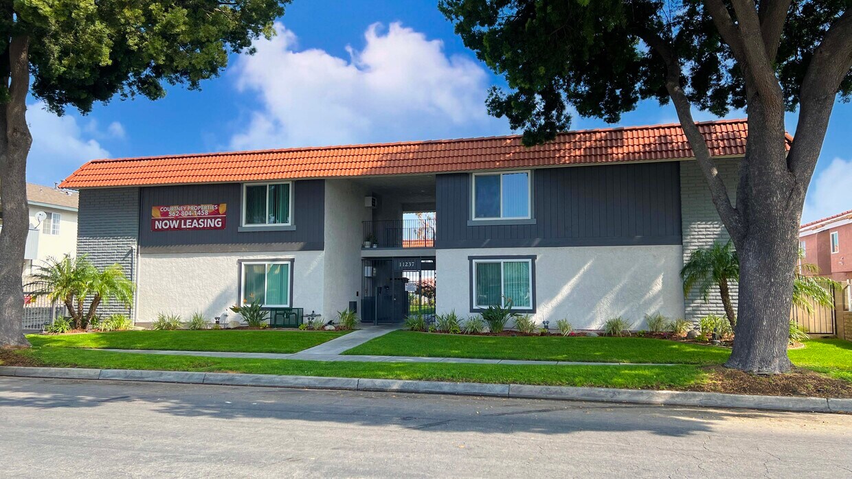 FACHADA DEL EDIFICIO - Courtney Properties