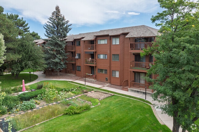 Building Photo - Heritage Park Senior Condos