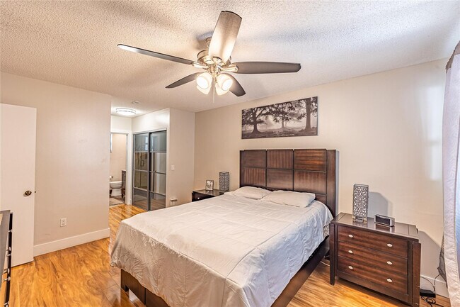 Foto del edificio - 9871 NW 2nd Ct