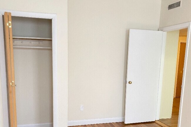 Foto del edificio - 1135 Commonwealth Ave