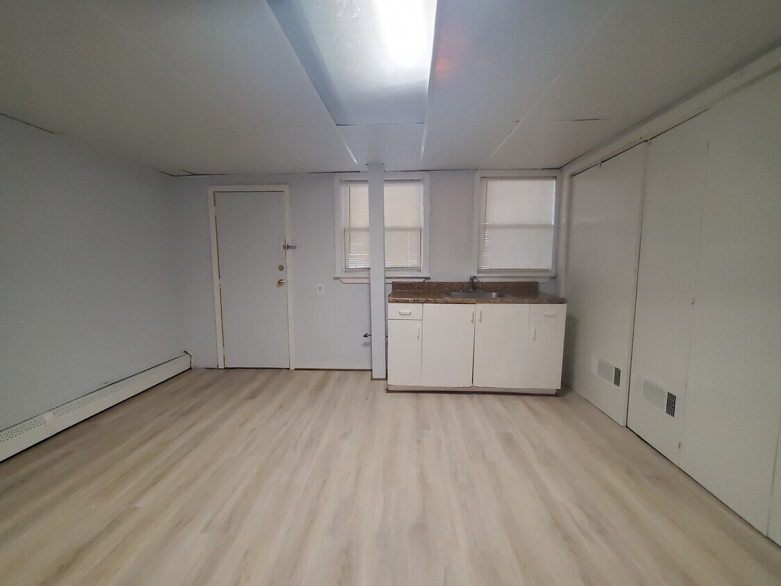 Unit 1 - 60 Lexington Ave