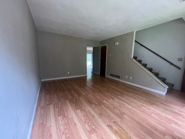 Building Photo - 722-724 Clinkscales Rd.