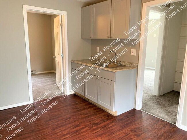 Foto del edificio - 487 Hawley St