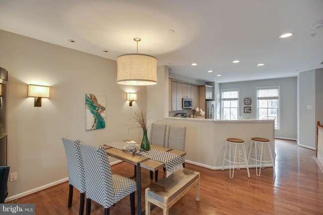 Building Photo - 2614 Lighthouse Ln