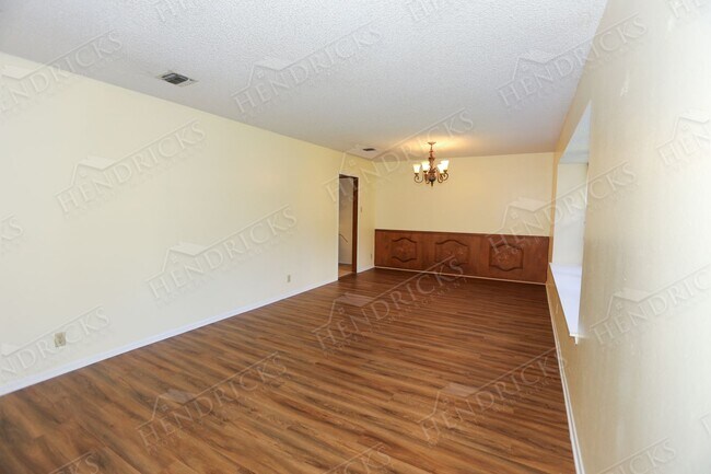 Building Photo - 4622 Shavano Woods