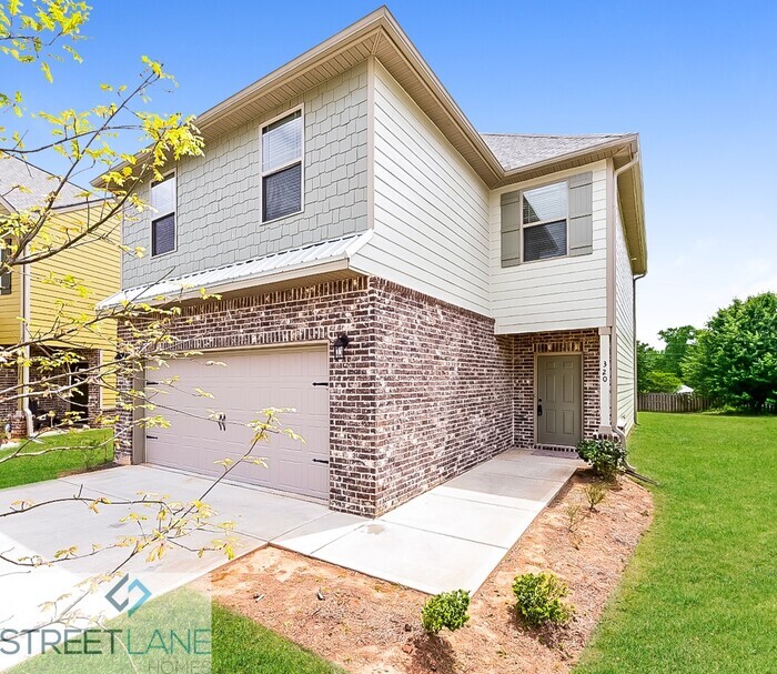 Primary Photo - Charming 4 Bedroom in McDonough!