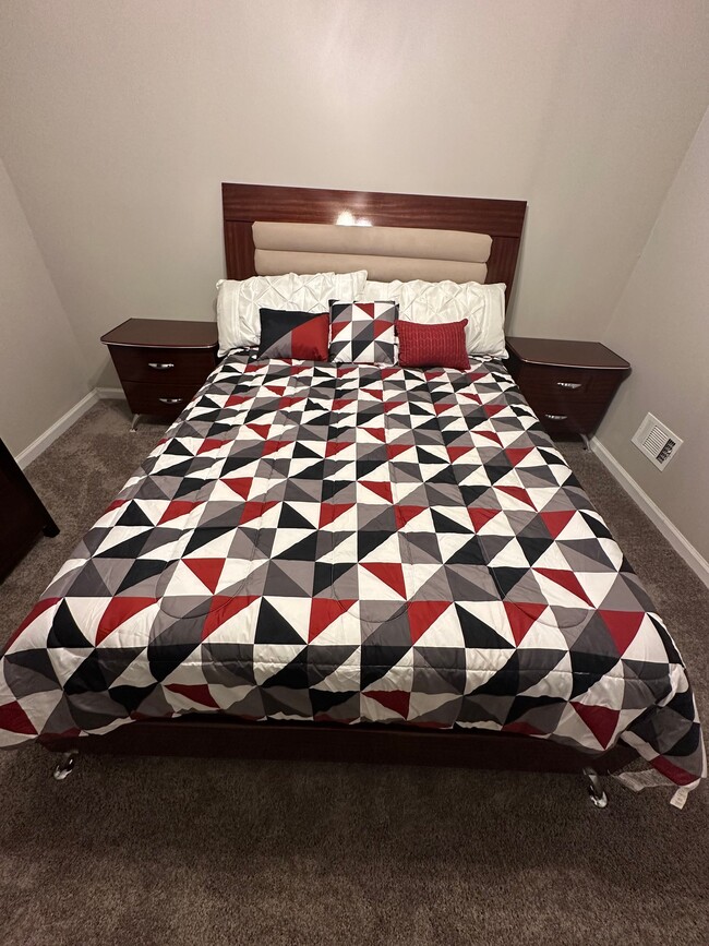 Photo - 1 Rainbow Dr House