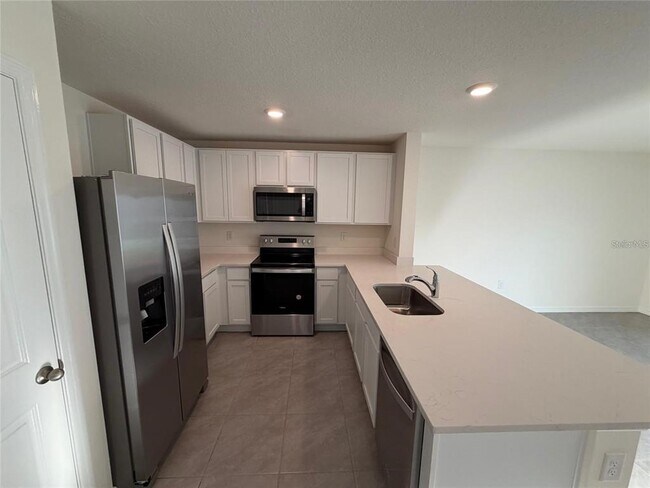 Building Photo - 6685 SW 81st Lp