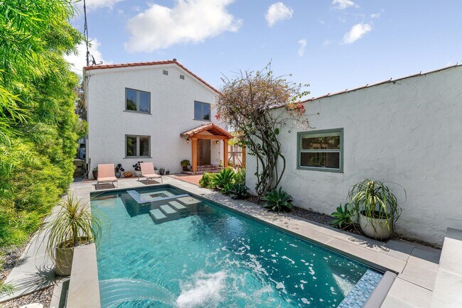 Building Photo - Incredible 4 bd 3 ba home
