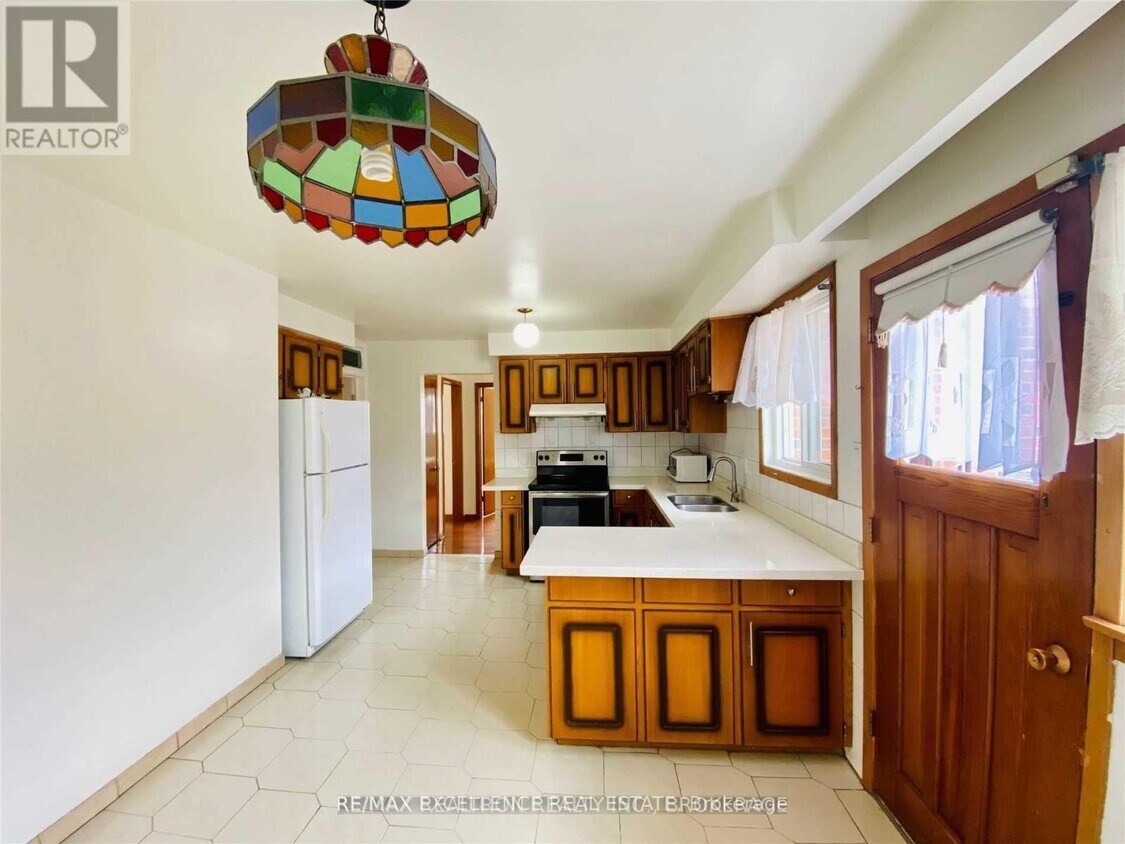 Photo du bâtiment - 30 Elana Dr