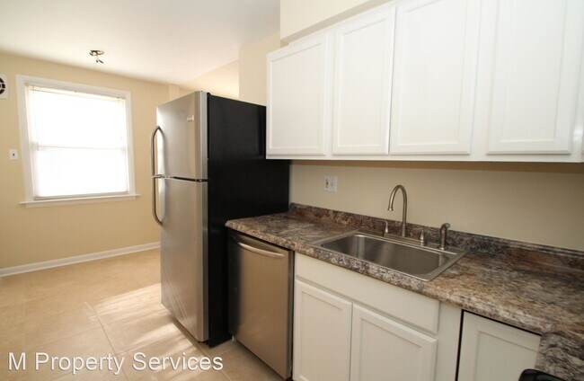 Building Photo - 3 br, 1.5 bath House - 256 Osborn St