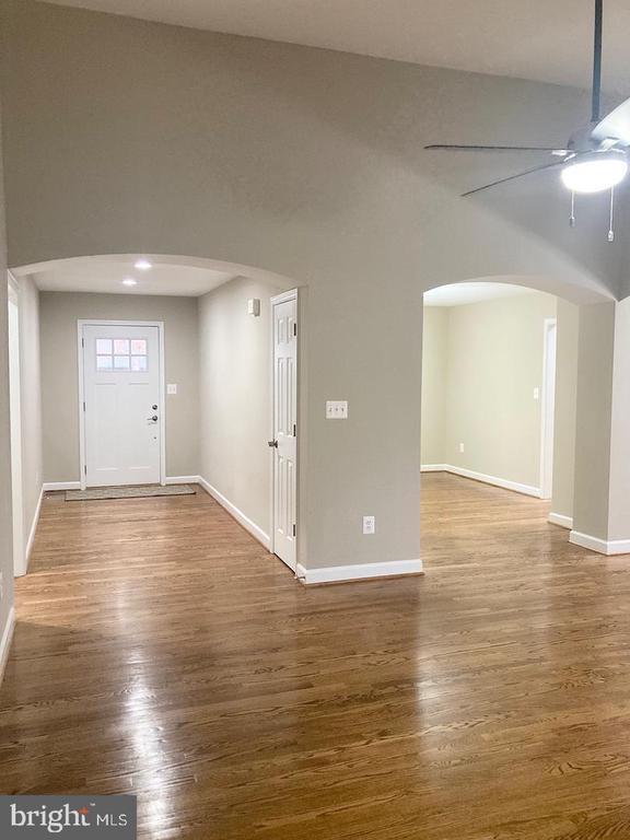 Foto del edificio - 3002 Lakeview Pkwy