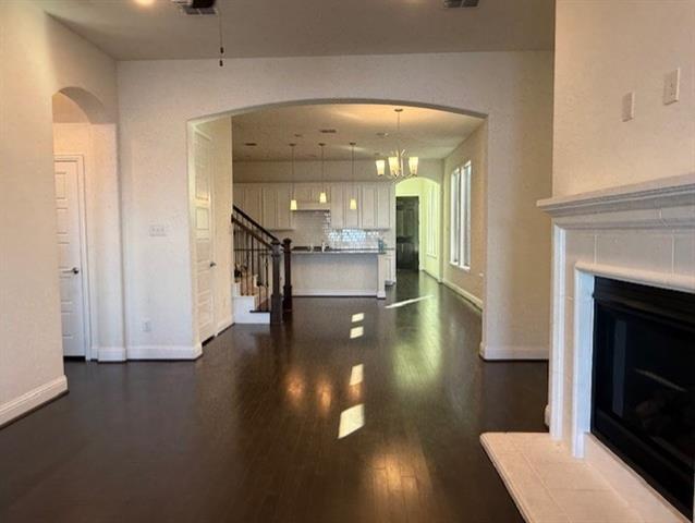 Foto del edificio - 18136 Lakefront Ct