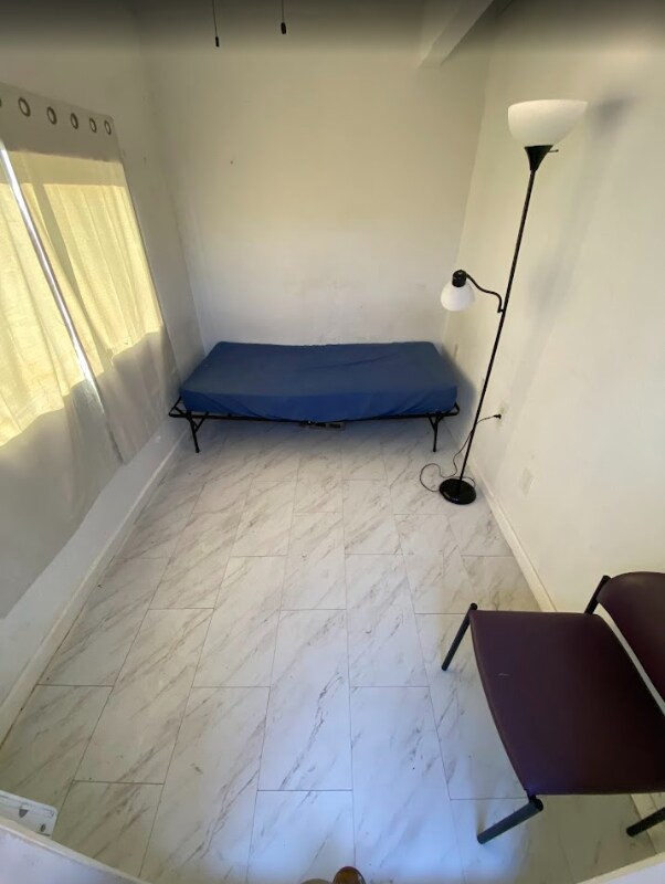 Foto del edificio - 1533 Bosque Dr