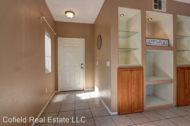 Building Photo - 2 br, 2 bath House - 3850 Juno Beach St. #104