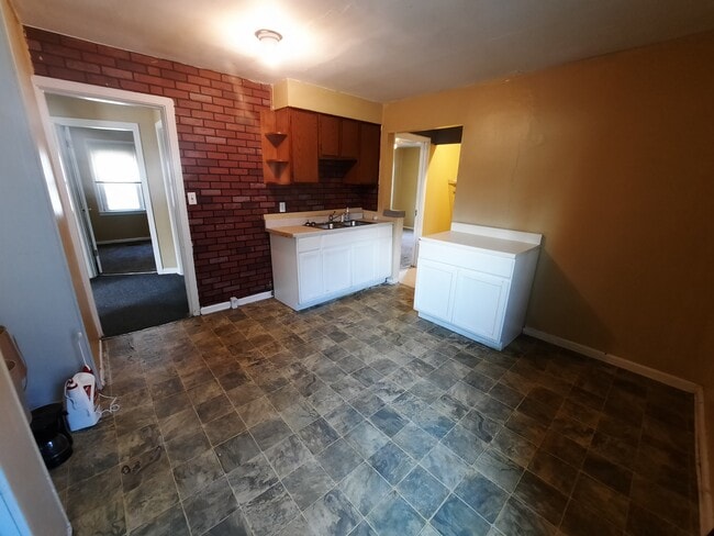 Cocina - 3007 Penway Ave