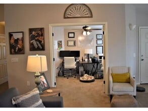 Building Photo - 7285 S Canterbury Tale Dr