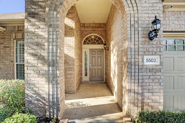 Building Photo - 5503 Honey Mesquite Way