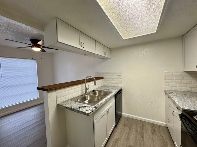 Foto del edificio - Chase Village Apartments