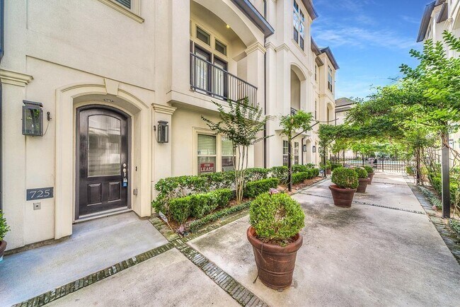Foto del edificio - 725 Live Oak St