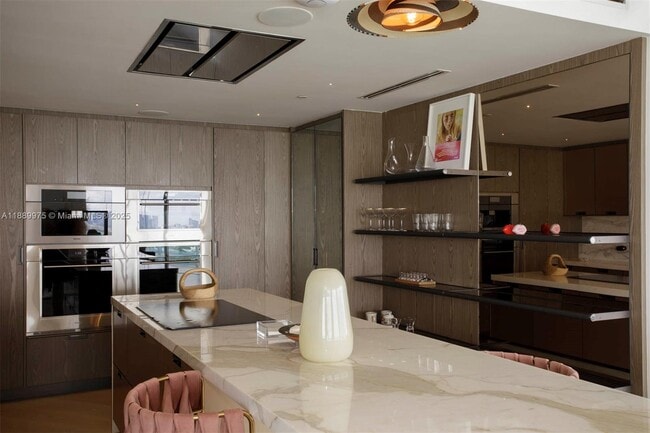 Foto del edificio - 1000 South Pointe Dr
