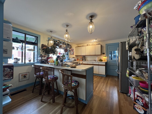 Foto del edificio - 5101 Grand Ave