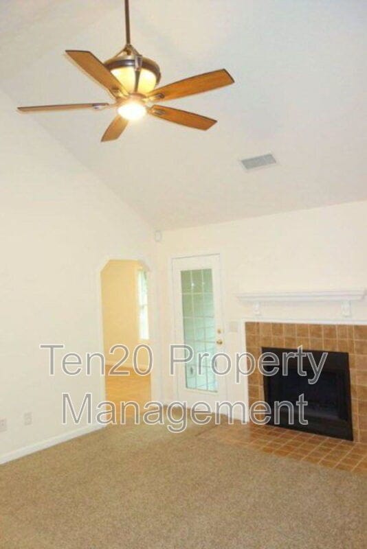 Building Photo - 1244 Schoolhouse Drive
