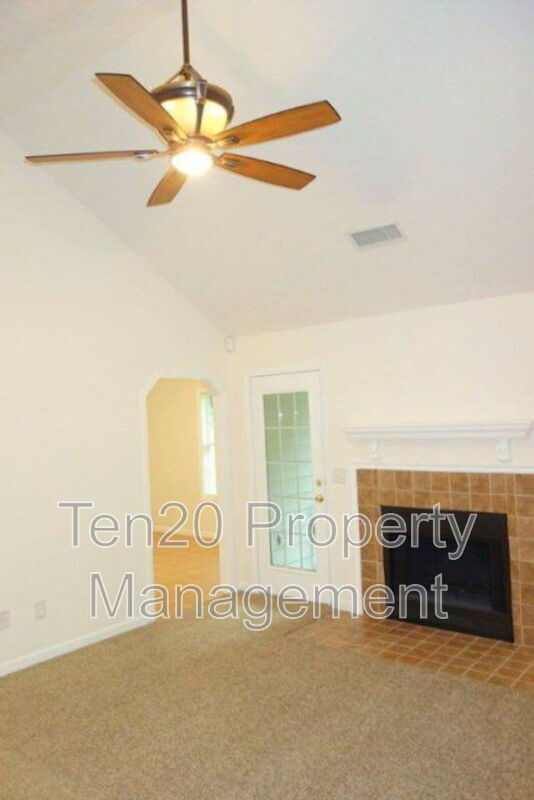 Foto del edificio - 1244 Schoolhouse Drive