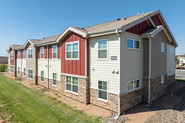 Building - Avenue Commons