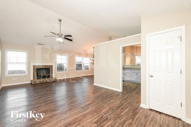 Foto del edificio - 3940 Village Main St