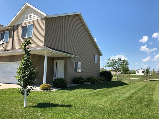 Foto del edificio - 3 Bed, 3 Bath Townhome in West Fargo!