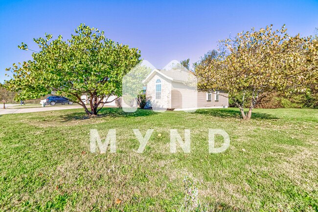 Building Photo - 417 E Denton Cir