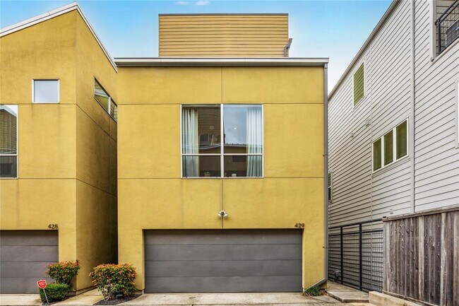 Foto del edificio - 429 Meadow St