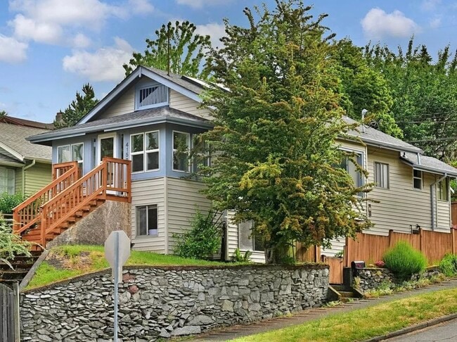 Building Photo - 4158 46th Ave SW
