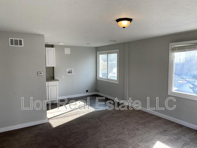 Building Photo - 839 W 1300 S St