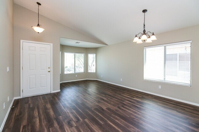 Foto del edificio - 3275 W Sunshine Butte Dr